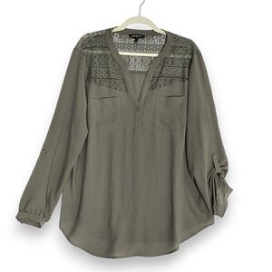 Express Blouse Top  Olive Green Roll Tab Sleeve Women’s Size XL Crochet